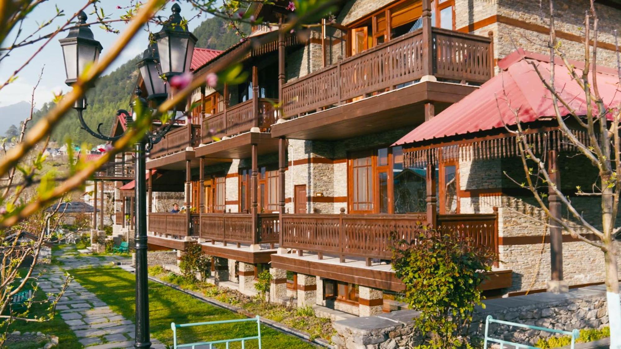 Shivadya Boutique Stay Near Manali Quiet Naggar Side Retreat — Photos 3