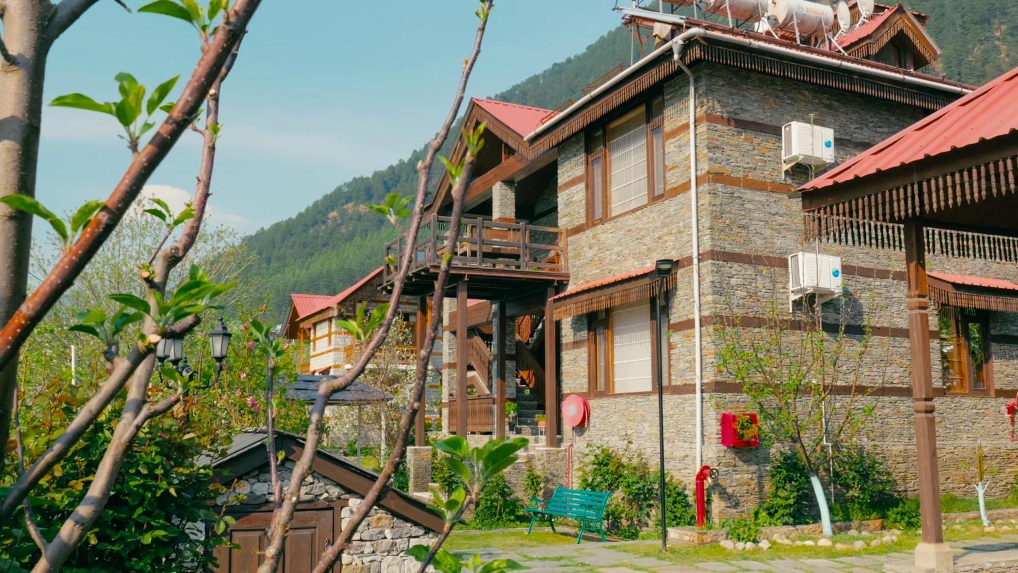 Shivadya Boutique Stay Near Manali Quiet Naggar Side Retreat — Photos 2